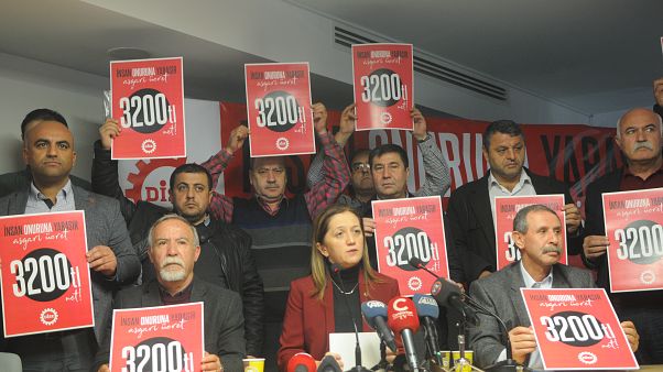 DİSK'in 2020 yılı için asgari ücret talebi net 3 bin 200 TL idi DİSK'in 2020 yılı için asgari ücret talebi net 3 bin 200 TL idi