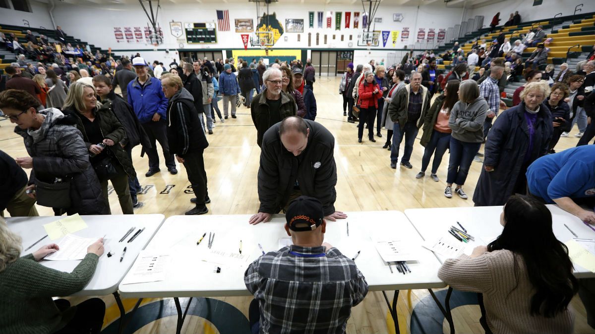 تاخیر در اعلام نتایج انتخابات درون حزبی دموکرات‌ها در ایالت آیووا