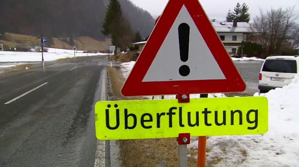 Unwetter fordern 1 Toten in Österreich, Hochwasser in Deutschland Unwetter fordern 1 Toten in Österreich, Hochwasser in Deutschland