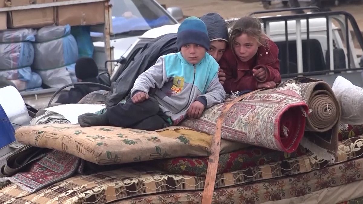 Nearly 300,000 displaced from Idlib by Syrian government bombardment