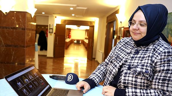 Aile Çalışma ve Sosyal Hizmetler Bakanı Zehra Zümrüt Selçuk Aile Çalışma ve Sosyal Hizmetler Bakanı Zehra Zümrüt Selçuk