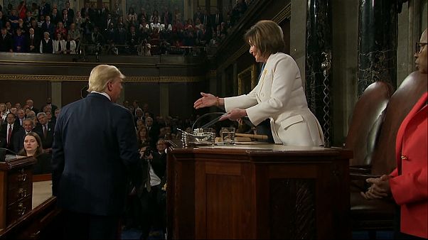 Quand Trump snobe Pelosi Quand Trump snobe Pelosi