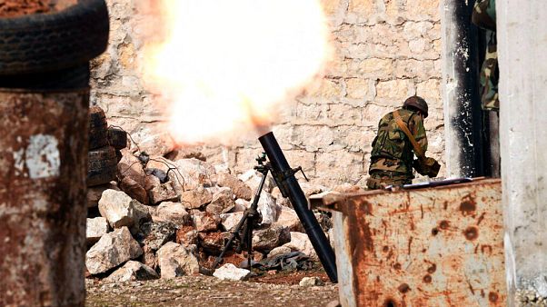 Rusya ve Suriye, Türkiye'ye rağmen İdlib'de ilerlemeye devam ediyor, Serakib 'kuşatıldı' Rusya ve Suriye, Türkiye'ye rağmen İdlib'de ilerlemeye devam ediyor, Serakib 'kuşatıldı'