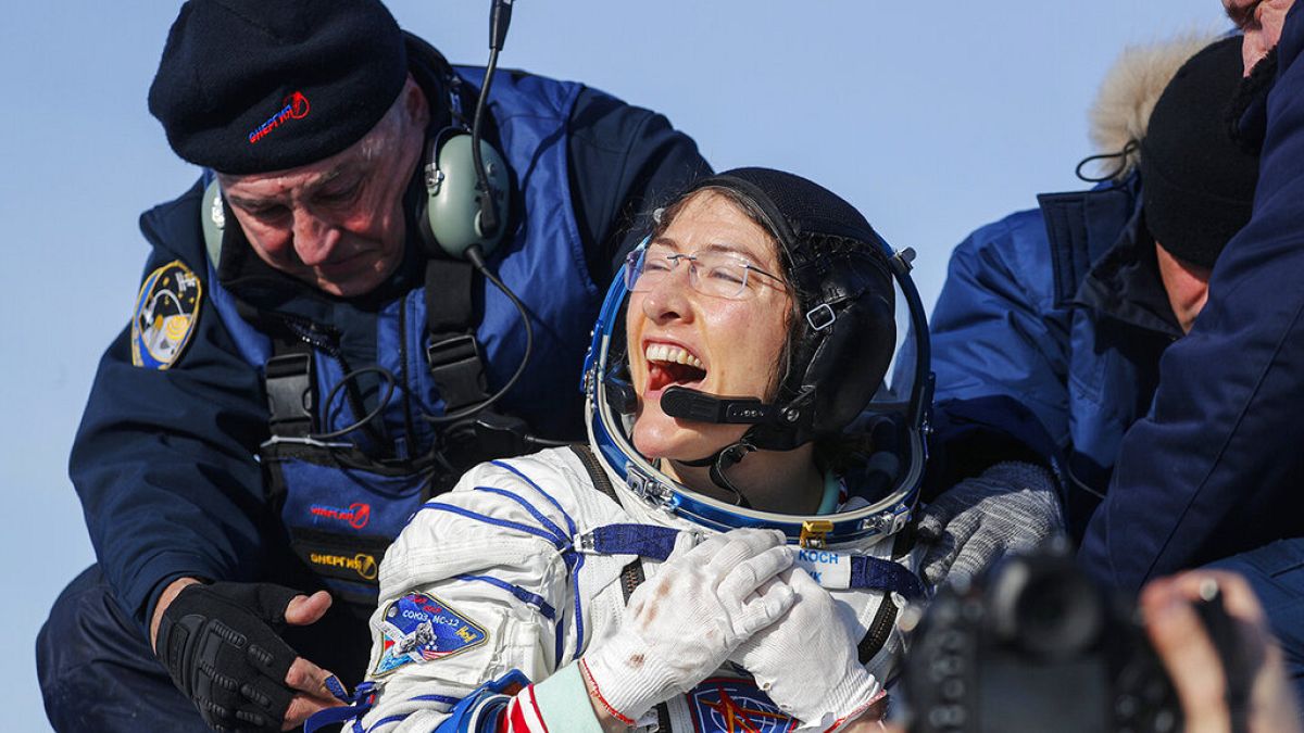 Visszatért a Földre a női űrutazás új csúcstartója