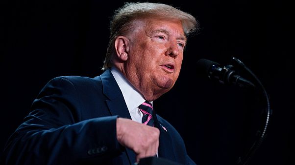 Трамп: "Импичмент - дело рук грязных копов" Трамп: "Импичмент - дело рук грязных копов"