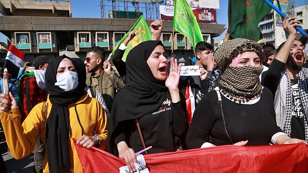 شاهد: مظاهرات طلابية في بغداد تضامنا مع أحداث النجف شاهد: مظاهرات طلابية في بغداد تضامنا مع أحداث النجف
