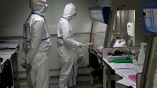 پزشک چینی افشاگر ویروس جدید کرونا درگذشت؛ شمار قربانیان به ۶۳۰ نفر رسید