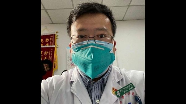 Coronavirus : 638 morts et parmi eux, un médecin chinois lanceur d'alerte, il avait 34 ans Coronavirus : 638 morts et parmi eux, un médecin chinois lanceur d'alerte, il avait 34 ans