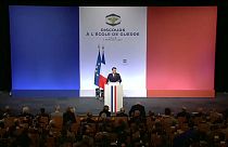 Országa elrettentő fegyverkezési stratégiájáról beszélt Emmanuel Macron