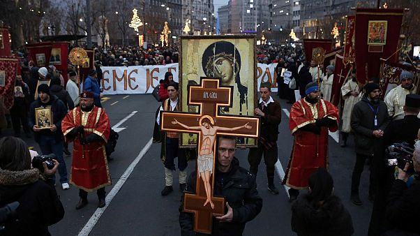Karadağ'da Sırplar 'Dini Özgürlükler Yasası’nı protesto için sokakta Karadağ'da Sırplar 'Dini Özgürlükler Yasası’nı protesto için sokakta