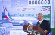 Meksika Devlet Başkanı Obrador hastane yapmak için lüks başkanlık uçağını piyangoya koydu