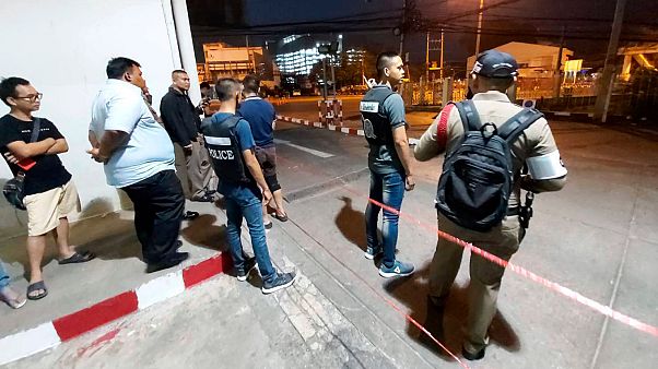 Tayland'da firar edip 26 kişiyi öldüren asker saklandığı alışveriş merkezinde vuruldu Tayland'da firar edip 26 kişiyi öldüren asker saklandığı alışveriş merkezinde vuruldu