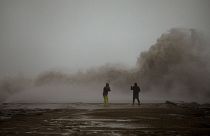 على شواطئ برشلونة في كانون الثاني/يناير الفائت خلال يوم عاصف 