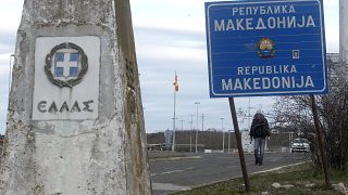 Σκόπια: Υπουργός επανέφερε πινακίδα με το προηγούμενο όνομα της χώρας