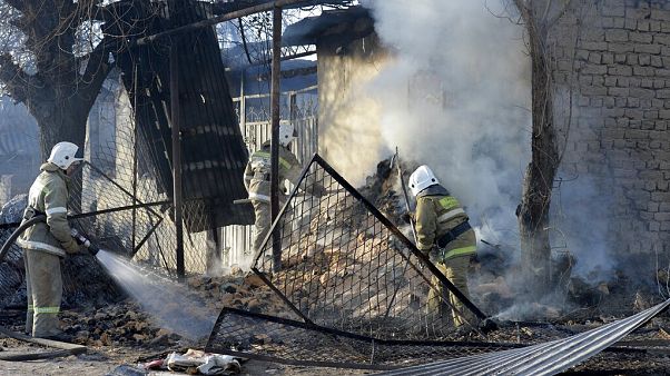 Un enfrentamiento interétnico en Kazajistán deja al menos diez muertos Un enfrentamiento interétnico en Kazajistán deja al menos diez muertos