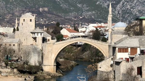Βοσνία:25 χρόνια μετά τη συμφωνία του Ντέιτον-Τα σημάδια του πολέμου Βοσνία:25 χρόνια μετά τη συμφωνία του Ντέιτον-Τα σημάδια του πολέμου