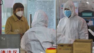  Çin’de yeni koronavirüs salgınından ölenlerin sayısı 909’a yükseldi