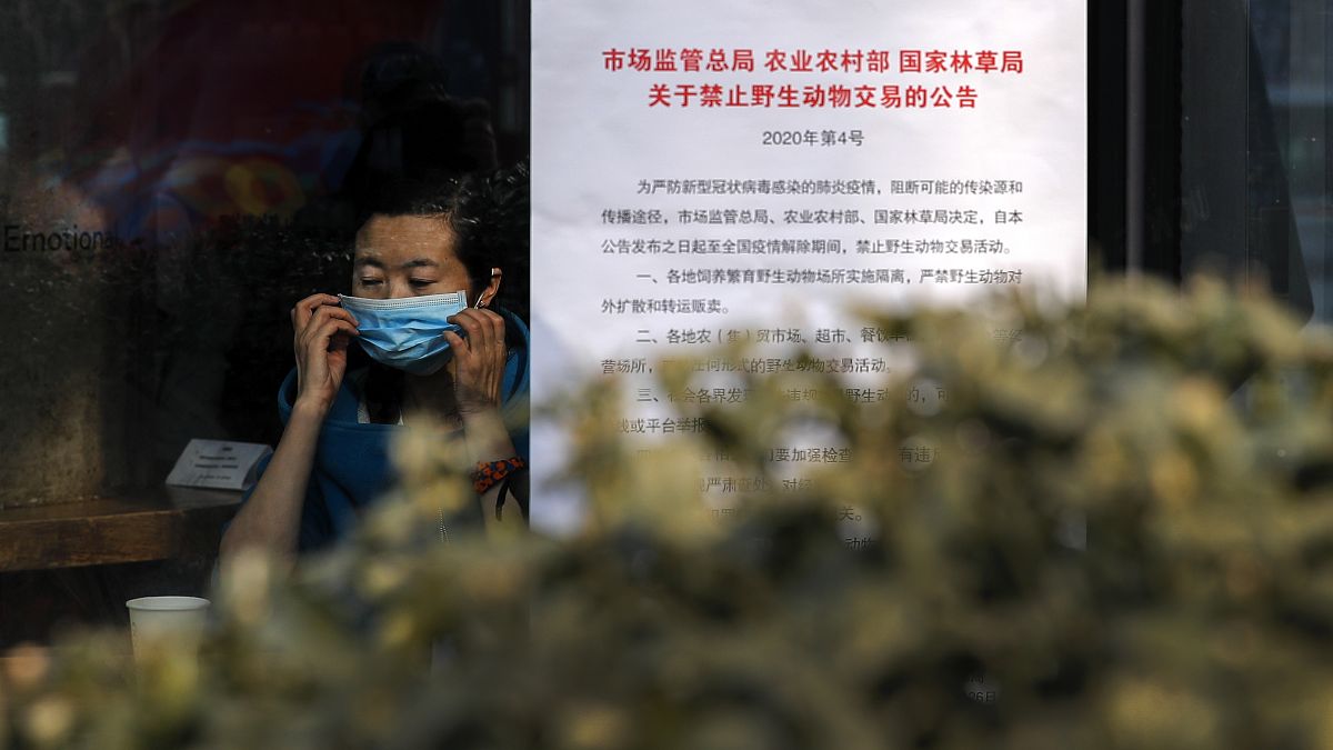 Коронавирус: жители Китая вернулись на работу