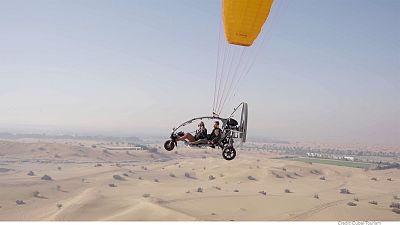 Paramotorral Dubaj felett