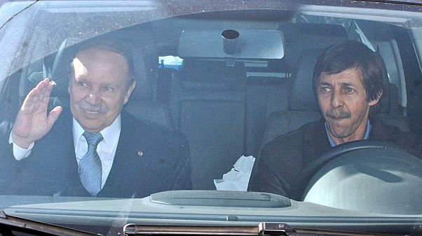 صورة أرشيفية لسعيد بوتفليقة (يمين) وعبد العزيز بوتفليقة (يسار) صورة أرشيفية لسعيد بوتفليقة (يمين) وعبد العزيز بوتفليقة (يسار)