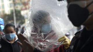 Plus de 1 000 morts du coronavirus en Chine, l'OMS s'alarme