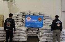 Bakan Pekcan, Gümrük Muhafaza ekiplerince Kapıkule'de bir operasyonda 2 ton 70 kilogram esrar ele geçirildiğini açıkladı