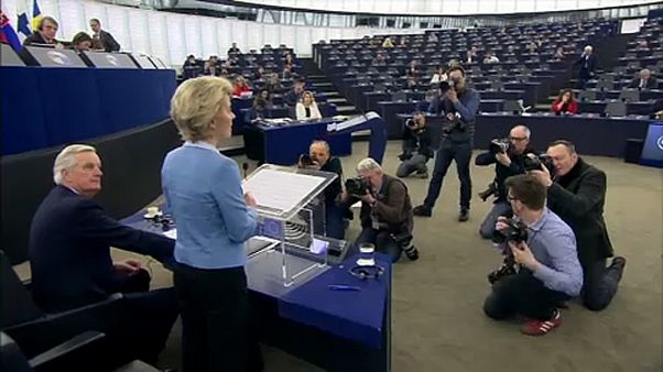 Eurodeputados debatem futura relação com o Reino Unido Eurodeputados debatem futura relação com o Reino Unido