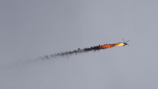 Turquia abate helicóptero sírio e mata os dois pilotos Turquia abate helicóptero sírio e mata os dois pilotos