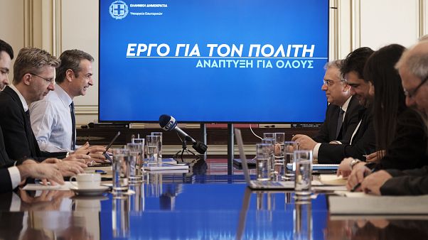 Μητσοτάκης: Εμπιστευόμαστε τον Έλληνα δημόσιο λειτουργό Μητσοτάκης: Εμπιστευόμαστε τον Έλληνα δημόσιο λειτουργό