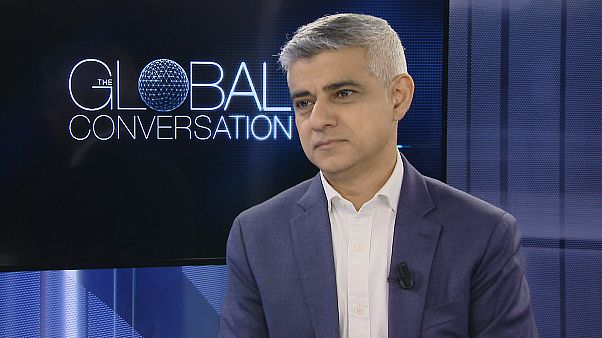 Ο δήμαρχος του Λονδίνου, Σαντίκ Καν στο Euronews Ο δήμαρχος του Λονδίνου, Σαντίκ Καν στο Euronews