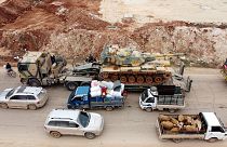 Un carrarmato dell'esercito turco nei pressi di Idlib