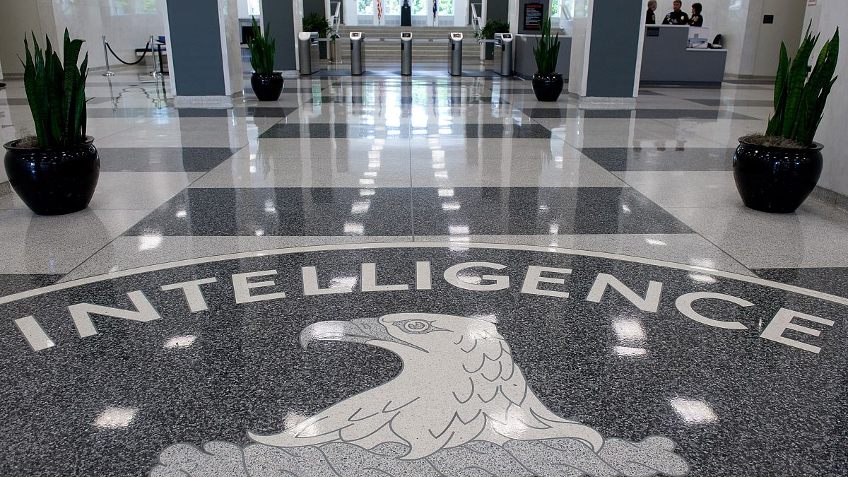 CIA e espionagem alemã detinham fabricante de máquinas codificadoras