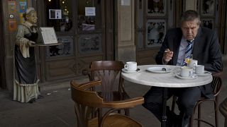 İspanya'da kahve ve sigara araları tartışma konusu oldu