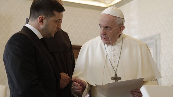Papa Francis'ten din adamı sıkıntısı yaşanan yerlerde evli erkeklerin rahip olabilmesi teklifine ret Papa Francis'ten din adamı sıkıntısı yaşanan yerlerde evli erkeklerin rahip olabilmesi teklifine ret