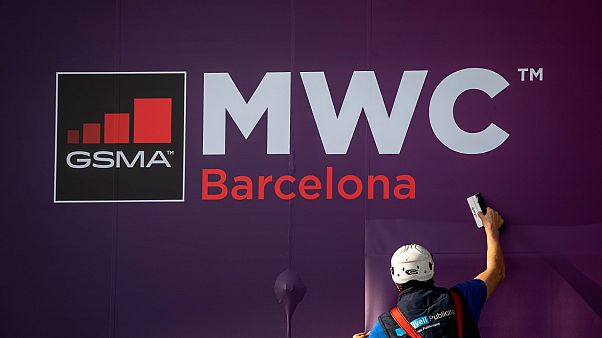 Une affiche annonçant le salon mondial du mobile, le 11 février 2020 à Barcelone Une affiche annonçant le salon mondial du mobile, le 11 février 2020 à Barcelone
