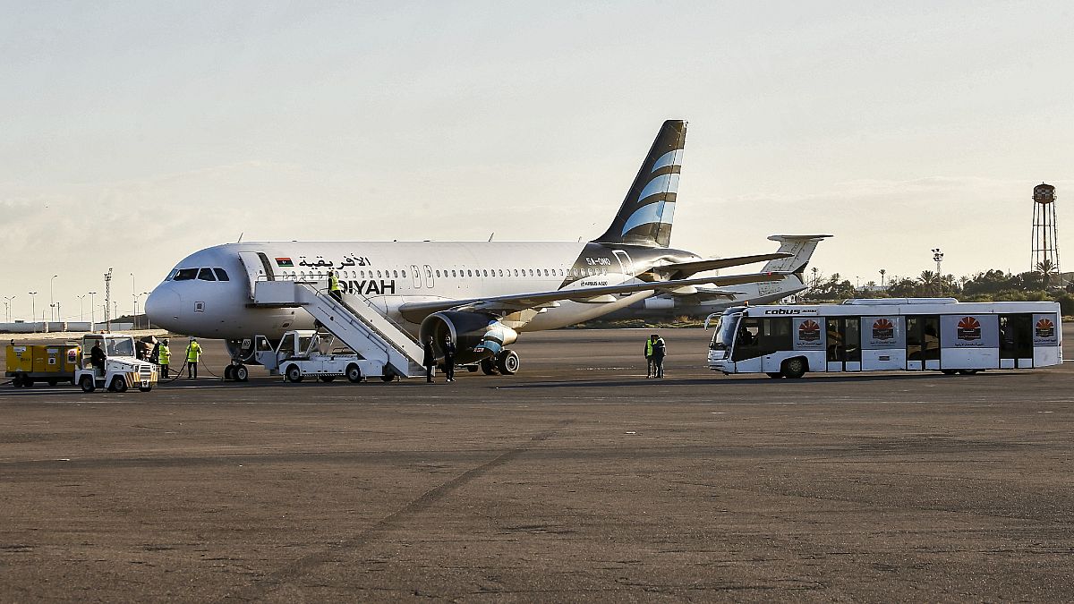 حفتر استفاده از فرودگاه طرابلس را برای کارکنان سازمان ملل ممنوع کرد