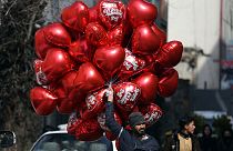 Suudi Arabistan'da Sevgililer Günü yasağı kalkıyor: Güller, kırmızı kalpler tekrar raflarda