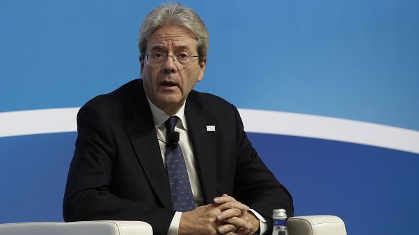 Ο Επίτροπος Οικονομίας, Πάολο Τζεντιλόνι Ο Επίτροπος Οικονομίας, Πάολο Τζεντιλόνι