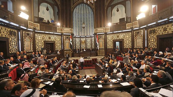 مجلس الشعب السوري "يقر جريمة الإبادة الجماعية" بحق الارمن وتركيا تندد ب"نفاق" النظام مجلس الشعب السوري "يقر جريمة الإبادة الجماعية" بحق الارمن وتركيا تندد ب"نفاق" النظام