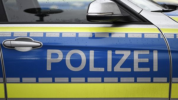 Razzien gegen mutmaßliche rechte Terrorzelle: 12 Männer festgenommen Razzien gegen mutmaßliche rechte Terrorzelle: 12 Männer festgenommen