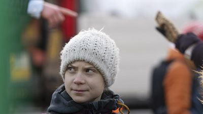Milhares de jovens com Greta Thunberg na marcha pelo clima
