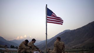 ثلاثة جنود من قوات المارينز الأمريكية في أفغانستان