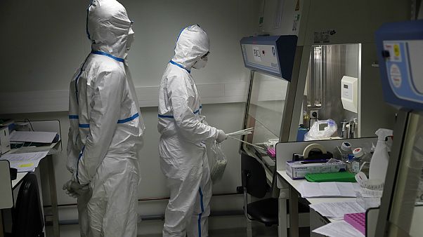 Avrupa'da ilk kez bir kişi koronavirüsten dolayı hayatını kaybetti Avrupa'da ilk kez bir kişi koronavirüsten dolayı hayatını kaybetti