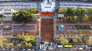 Cerimónias fúnebres das vítimas de um atirador na Tailândia