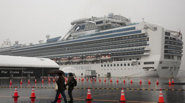 Δύο Έλληνες στο Diamond Princess Δύο Έλληνες στο Diamond Princess
