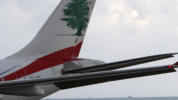 "الشرق الأوسط" اللبنانية.. تلغي قرار التعامل بالدولار بعد تدخل رئيس الوزراء "الشرق الأوسط" اللبنانية.. تلغي قرار التعامل بالدولار بعد تدخل رئيس الوزراء