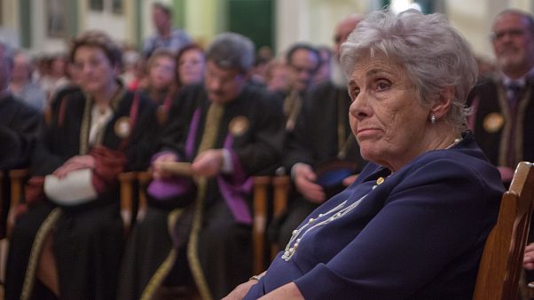 Διασωληνωμένη στη ΜΕΘ παραμένει η Κική Δημουλά Διασωληνωμένη στη ΜΕΘ παραμένει η Κική Δημουλά