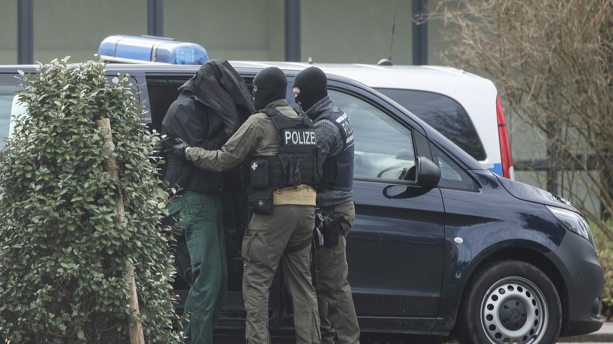 Γερμανία: Συνελήφθη ομάδα ακροδεξιών – Θα έκανε επιθέσεις σε τεμένη στη χώρα