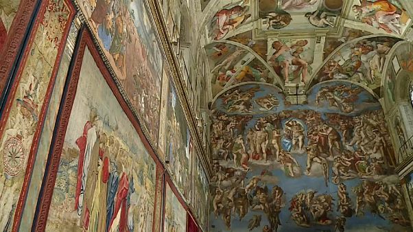 Gli arazzi di Raffaello "rivestono" la Cappella Sistina Gli arazzi di Raffaello "rivestono" la Cappella Sistina