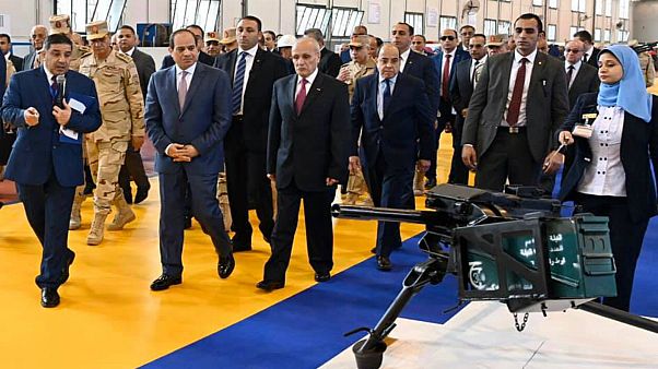 السيسي يفتتح مصنعاً لتصنيع الأسلحة الخفيفة والمتوسطة والقذائف في أبو زعبل السيسي يفتتح مصنعاً لتصنيع الأسلحة الخفيفة والمتوسطة والقذائف في أبو زعبل